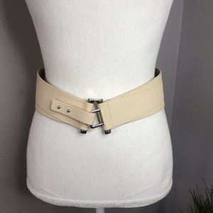 NWT The Limited Cinch belt sz M